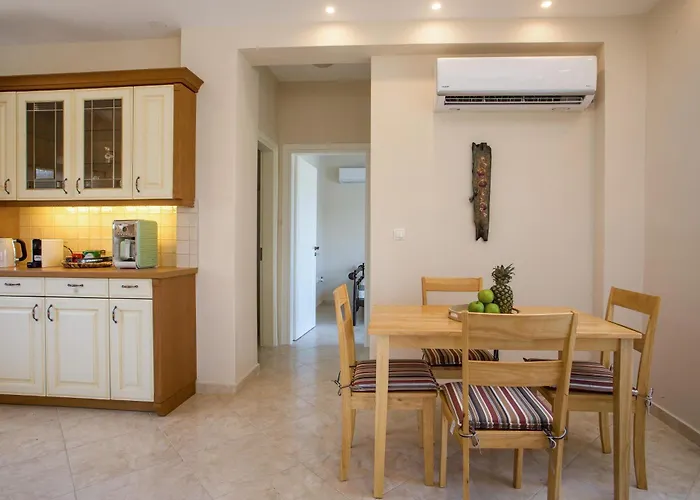 Escape In View Rhodes 帕斯蒂达